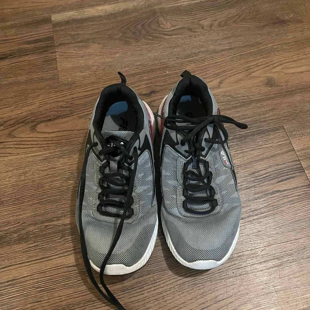 Fila women Black and Gray Athletic Shoes